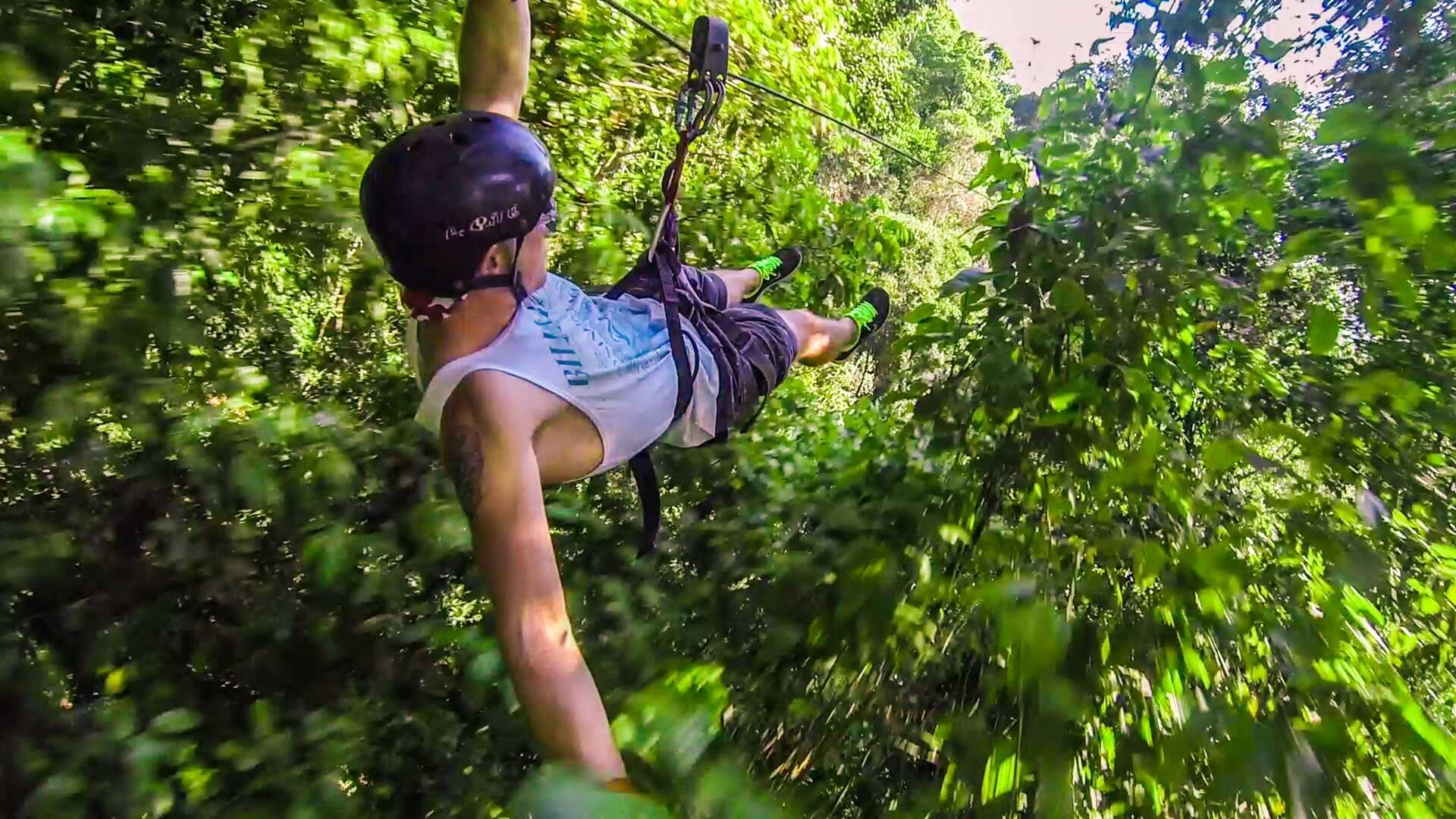 ZIPLINE - KHI CƠ THỂ VÀ TÂM HỒN ĐƯỢC TỰ DO