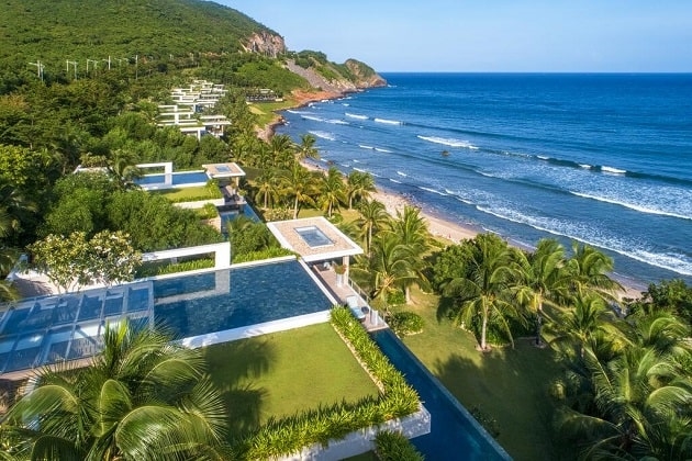 TOP 5 Khách Sạn Resort Nha Trang Có Bãi Biển Riêng Đẹp Nhất