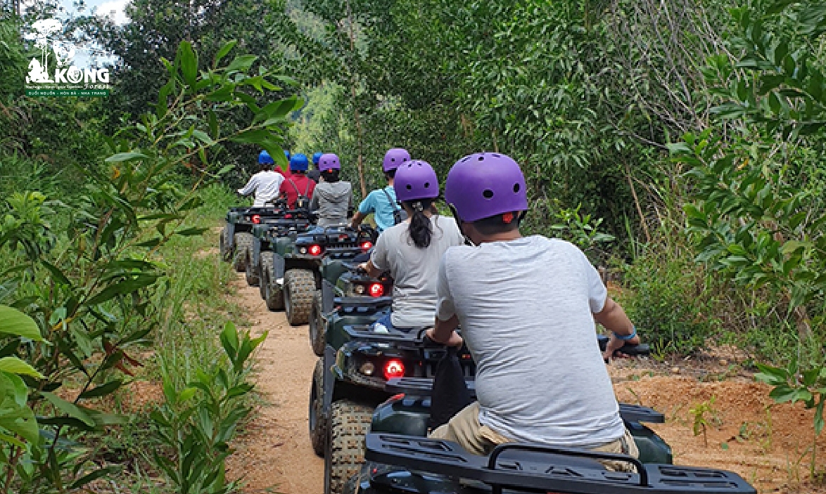 Combo 1: Trượt cáp trong rừng ( Zipline Canopy Tour) và lái xe địa hình trong rừng ( ATV Extreme Tour)